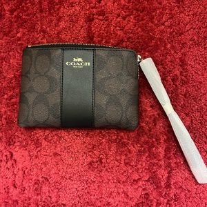 Coach Corner Zip Wristlet